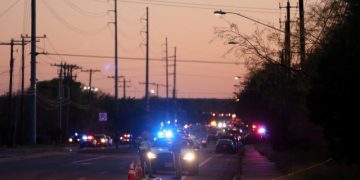 Suspected Texas serial bomber blows himself up as police close in