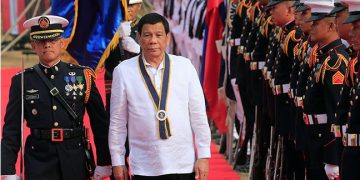 Philippines’ Duterte says will quit if enough women protest his kiss