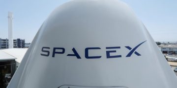 SpaceX’s crew rocket set for January test flight