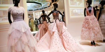 Dior gowns that made headlines star in London exhibition