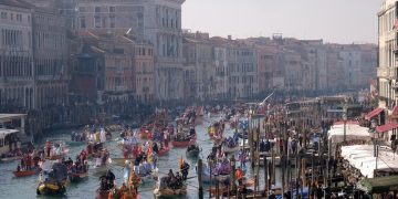 Italy’s Venice to charge admission fees for tourists