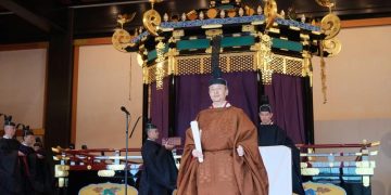 In ancient throne ritual, Japanese emperor vows to fulfill duty