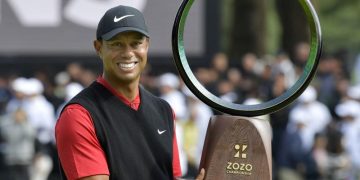 Woods wins in Japan, ties Snead for PGA Tour record with 82nd victory