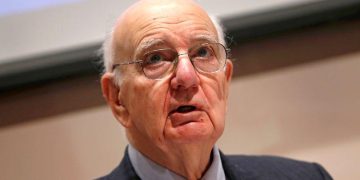 Former Fed Chief Paul Volcker, inflation tamer, dead at 92