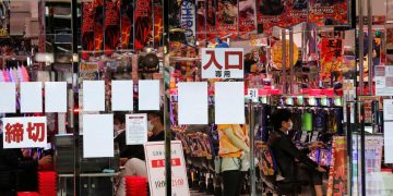 Many of Japan’s pachinko parlors stay open despite state of emergency