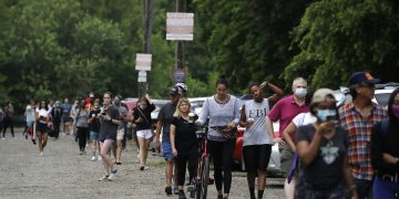 Voting delays, long lines bring chaos to Georgia primaries