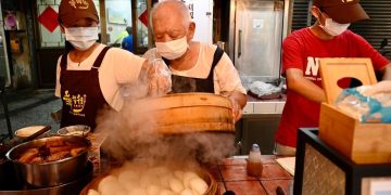 Taste of success for Taiwan’s street vendors with Michelin award