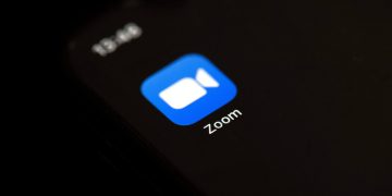 Zoom working to fix partial outage at video conferencing service