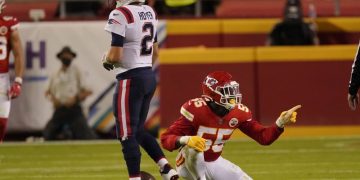 Chiefs lean on D to beat Pats 26-10 in COVID-19-delayed