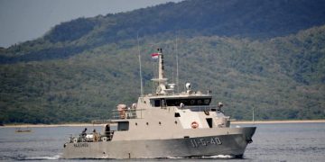 Indonesian navy found items from sunken submarine