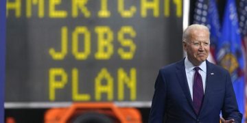 Roads, bridges, jobs: Biden selling big infrastructure deal