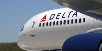 ‘Stop this plane!’: Delta flight diverted after passenger tries to breach cockpit