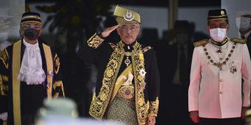 Malaysian king says Parliament must resume despite emergency