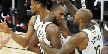 Bucks edge Suns 123-119 to take 3-2 lead in NBA Finals