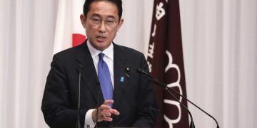 Ex-diplomat Kishida wins Japan party vote, to become new PM