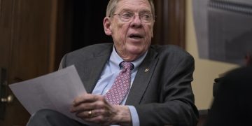 Johnny Isakson, former Georgia Republican U.S. senator, dies