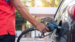 US gas prices hit an average of $4 a gallon again as the US and Iran launch attacks