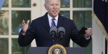 Biden administration expands availability of COVID antiviral pill