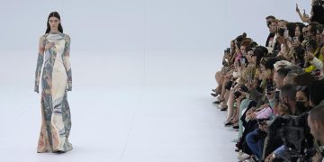 Fendi caps fashion week, going East in culture-hopping show