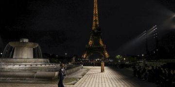 Paris Fashion Week prepares for Balmain fashion festival