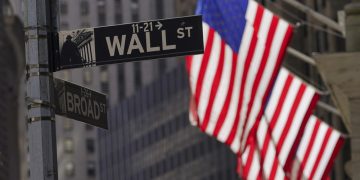 Dow sinks to 2022 low as recession fears roil world markets