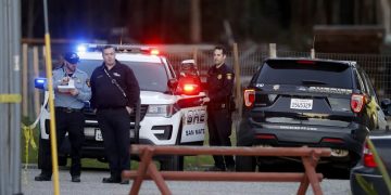 7 dead as California mourns 3rd mass killing in 8 days