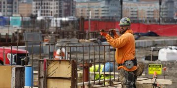 U.S. employers likely added 175,000 jobs in July as labor market cools gradually