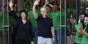 Apple Inc bets big on India as it opens first flagship store