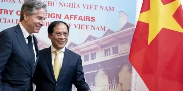 US, Vietnam pledge to boost ties as Blinken visits Hanoi