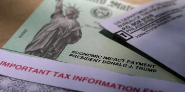 Cases of check fraud escalate dramatically, with Americans warned not to mail checks if possible
