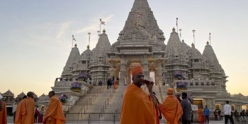 Largest Hindu temple outside India in the modern era opens in New Jersey