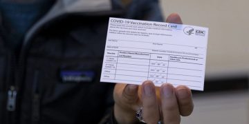 Say goodbye to the COVID-19 vaccination card. The CDC has stopped printing them