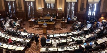 On last day of Georgia legislative session, bills must pass or die