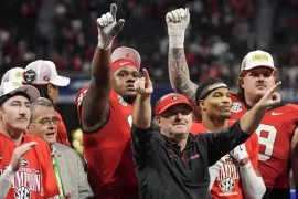 Oregon, Georgia, Notre Dame, Texas top poll going into playoff; Tide ranked ahead of SMU