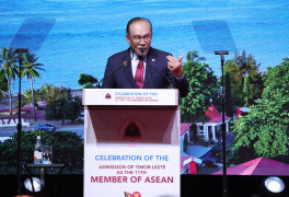 Malaysia’s PM Anwar calls for dialogue over coercion at East Asia summit