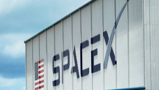 Vietnam’s VinSpace signs deal with Elon Musk’s SpaceX to launch its first satellites in 2027