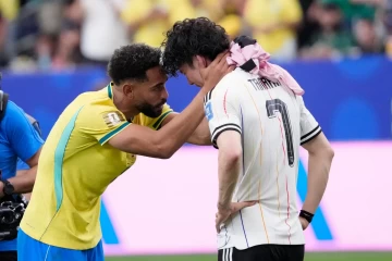Photo: Brazil's Mattheus Cunha (9) consoles Japan's Ao Tanaka (7) at the end of the World Cup round of 32 soccer match between Brazil and Japan in Houston, June 29, 2026 (AP/David J. Phillip).